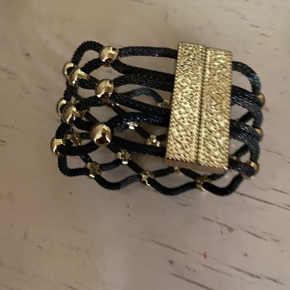 💚2 for$18.Bracelet cuff NWOT - Picture 2 of 4